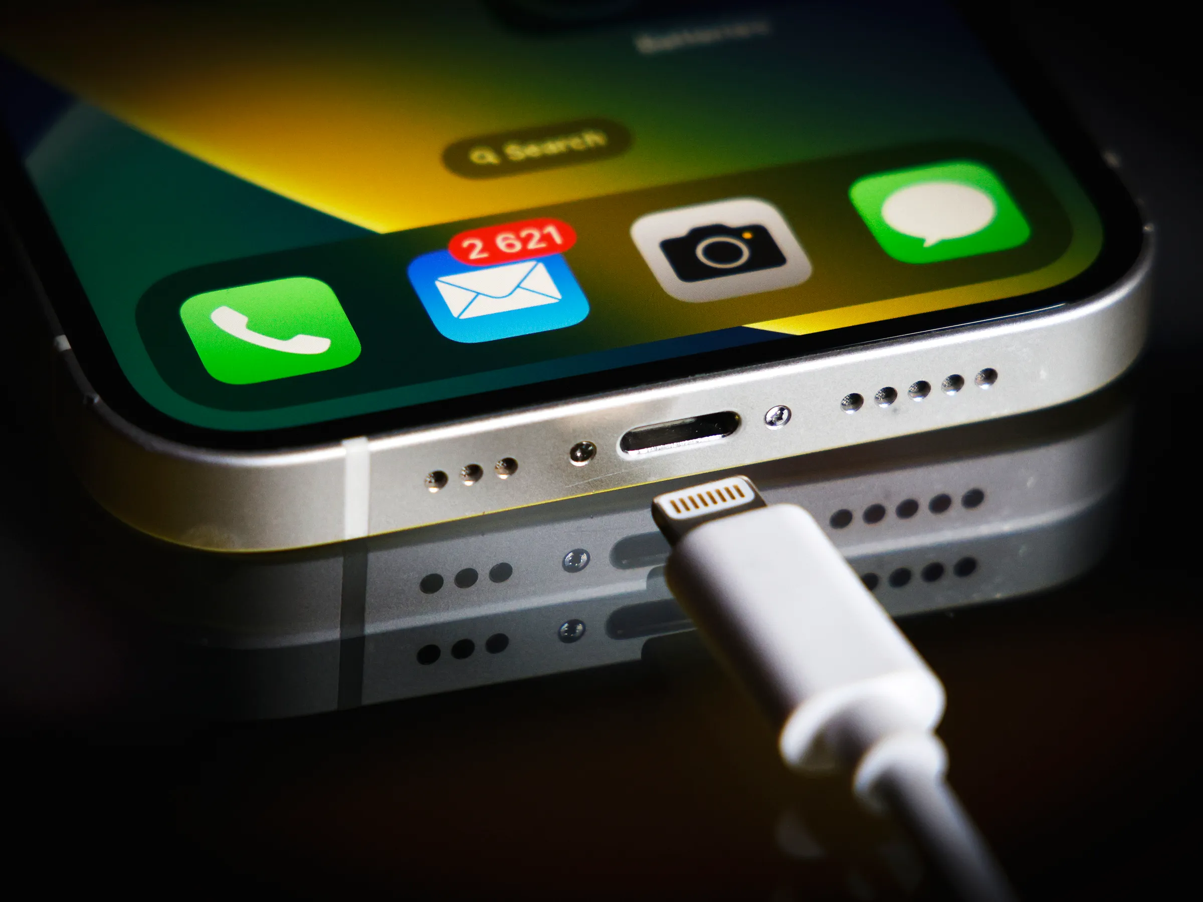 Apple confirms iPhone will get USB-C