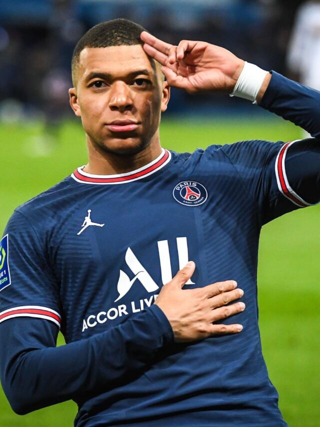 April 3, 2022, Paris, France, France: Kylian MBAPPE of PSG celebrates his goal during the Ligue 1 match between Paris Saint-Germain (PSG) and FC Lorient at Parc des Princes stadium on April 03, 2022 in Paris, France. (Credit Image: © Matthieu Mirville/ZU